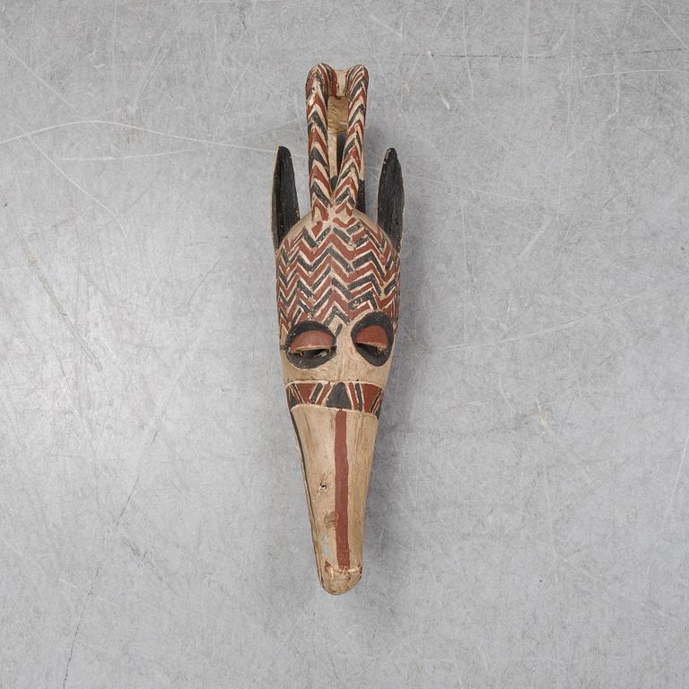 An African mask of 'Bobo'-style, late 20th century.
