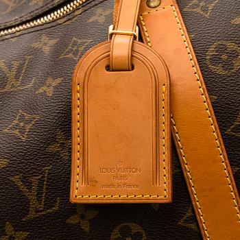 Louis Vuitton, a Monogram Canvas 'Keepall 55 Bandoulière' weekend bag.