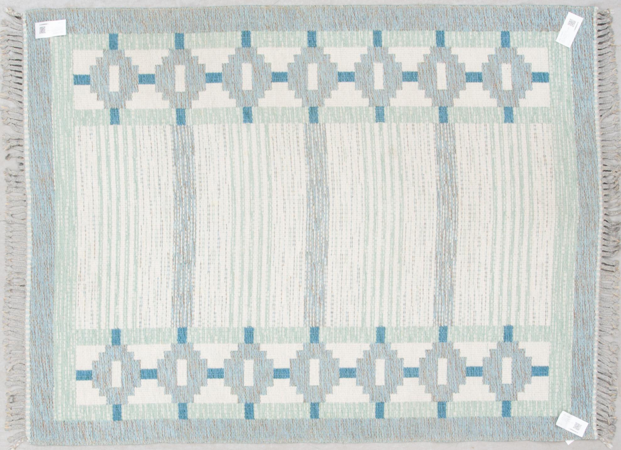 MATTA, dubbelsidig. 1900-talets mitt/ andra hälft. Ca 183 x 139 cm.