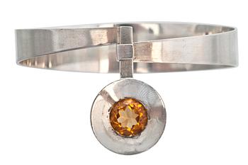 230. Elis Kauppi, BRACELET.