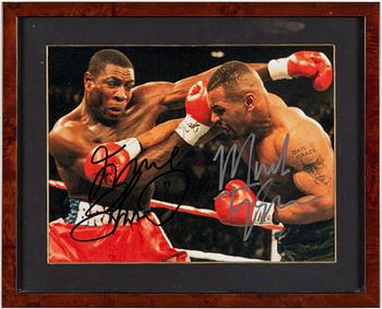 MIKE TYSON & FRANK BRUNO, egenhändiga signaturer.