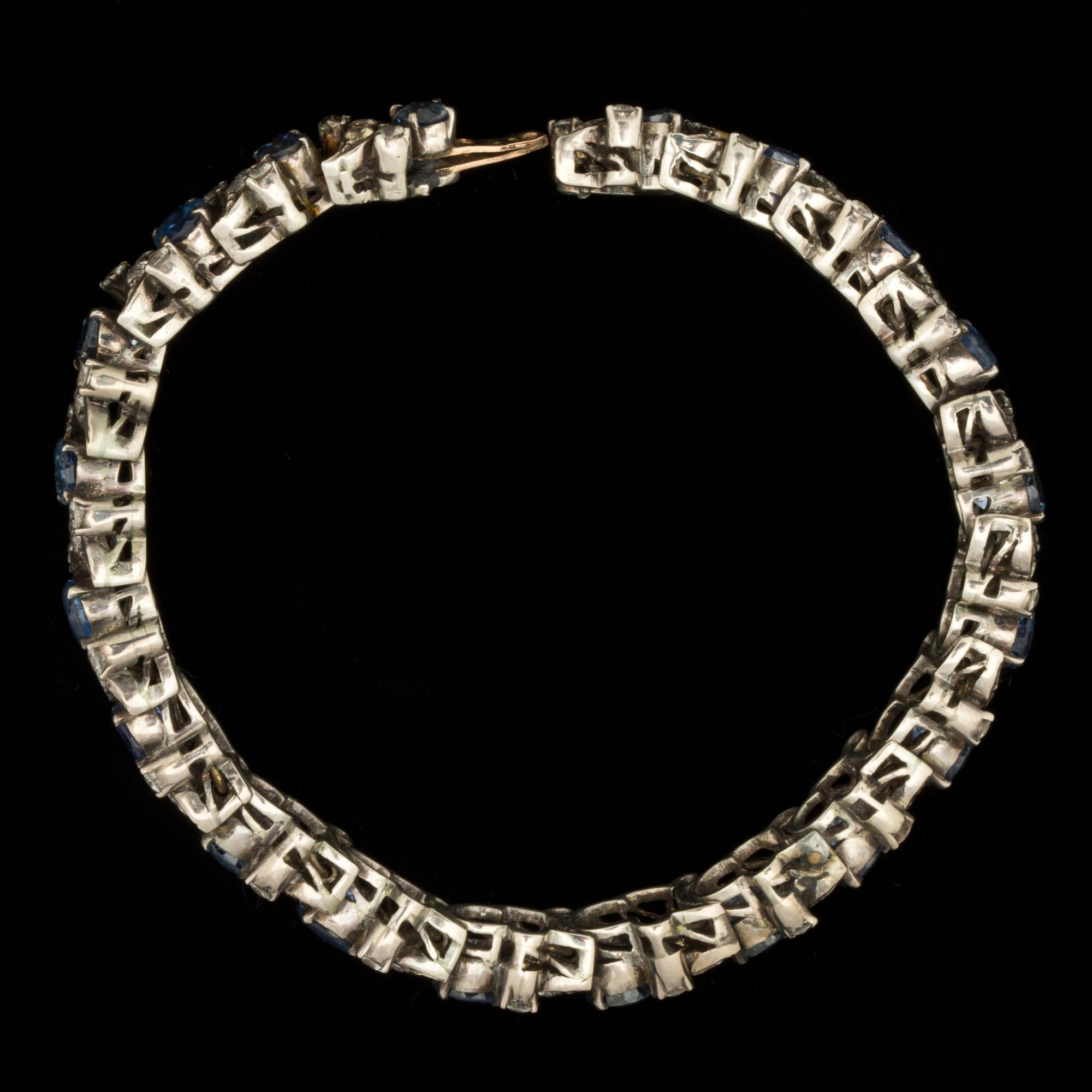 ARMLÄNK, sterlingsilver med safirer. Vikt ca 23 g.