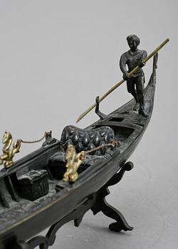 FIGURIN, troligen Kina, 1900-talets första hälft.