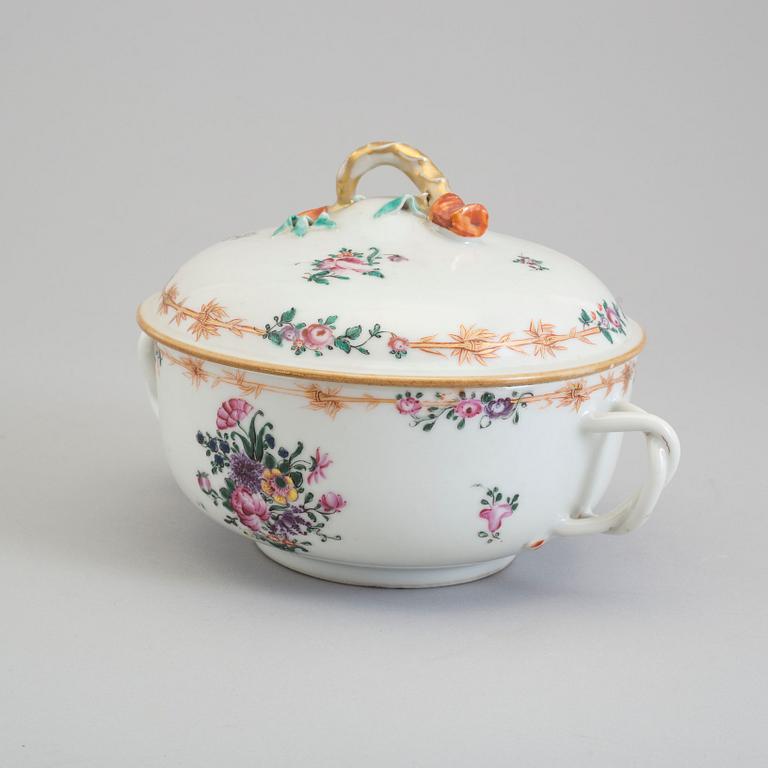 A famille rose tureen with cover, Qing dynasty, Qianlong (1736-95).