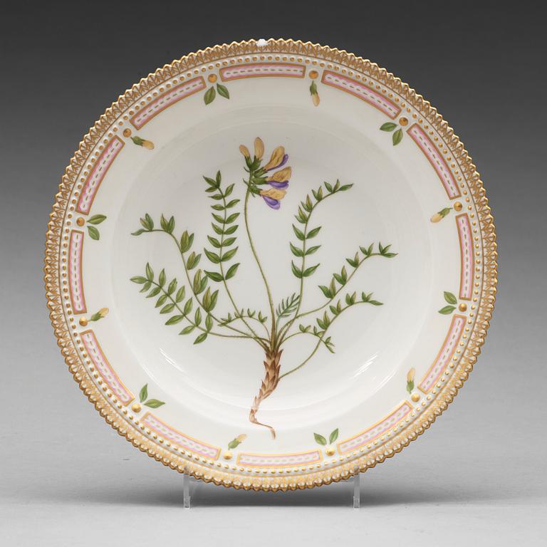 A set of nine Royal Copenhagen 'Flora Danica' soup dishes, Denmark, 20th Century.