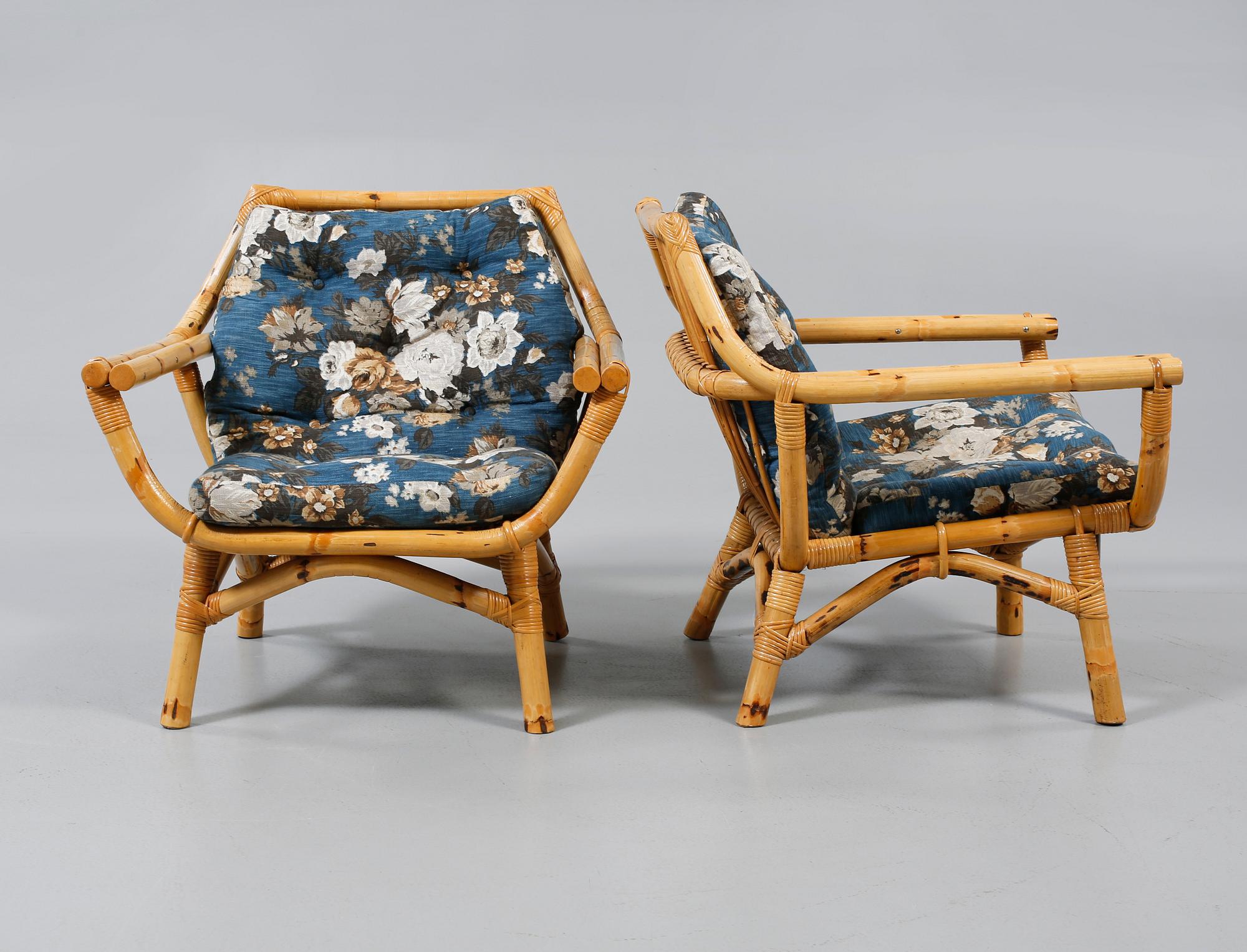 KORGMÖBEL, 4 delar, 1900-talets andra hälft.