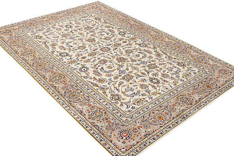 Matta, Keshan, ca 287 x 196 cm.