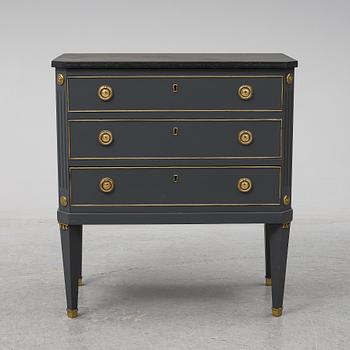 Late Gustavian style chest of drawers, second half of the 20th century.