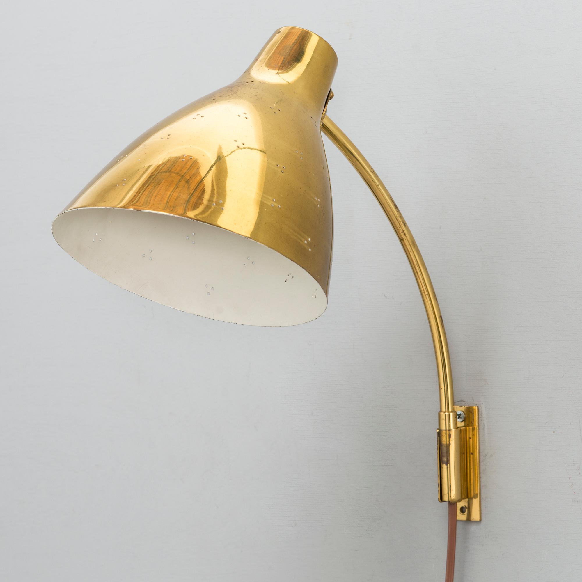 LISA JOHANSSON-PAPE, seinävalaisin, malli 3055, Stockmann Orno 1900-luvun puoliväli.