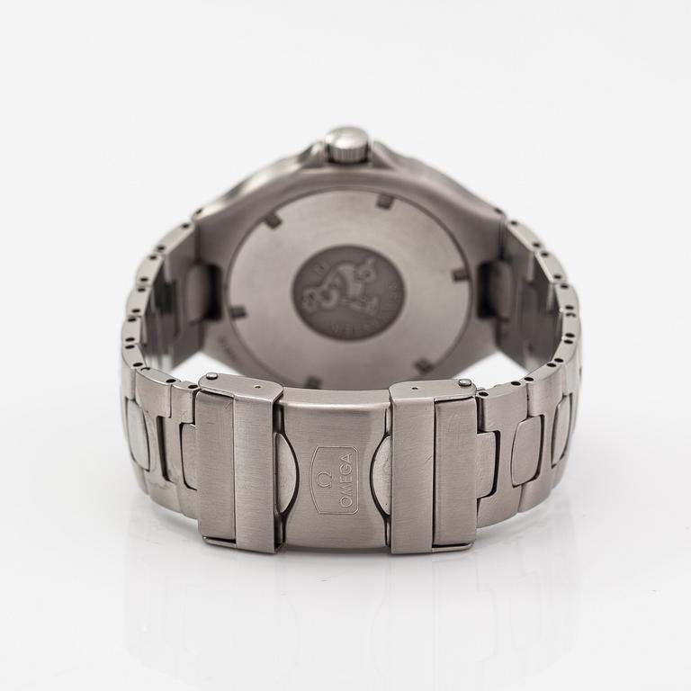 Omega, Seamaster, 200m, "Pre Bond", wristwatch, 38 mm.