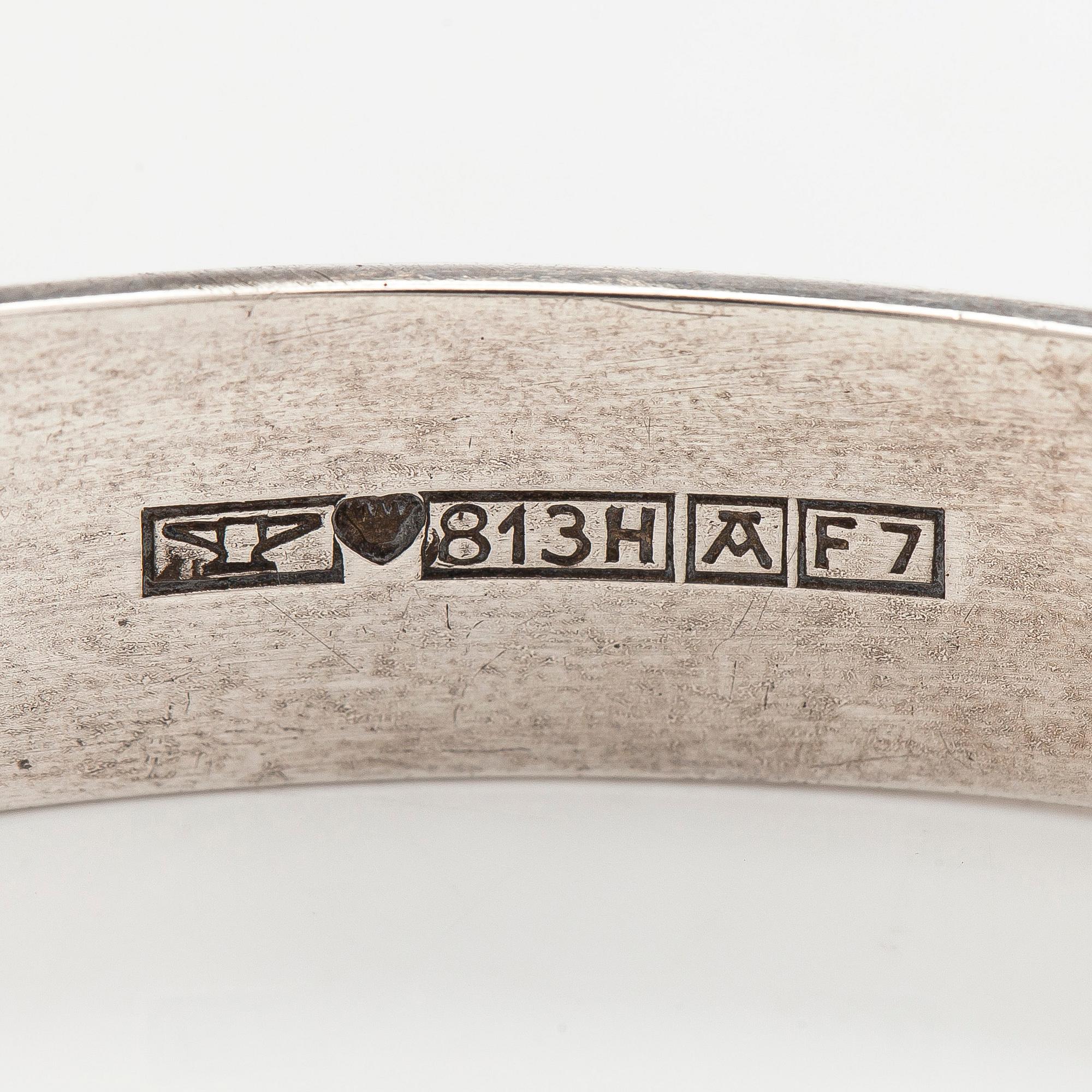 Elis Kauppi, armring, rosenkvarts, silver, Kupittaan Kulta, Åbo 1959.