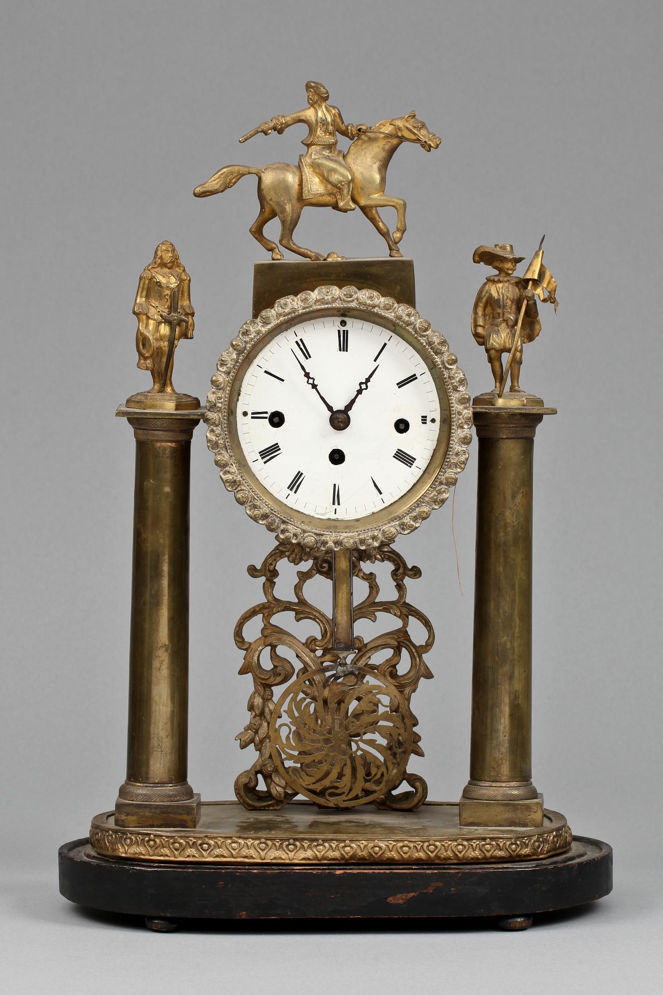 BORDSPENDYL, Johann Möslang, Wien, Österrike, 1800-talets andra hälft.