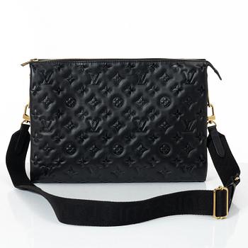 Louis Vuitton, väska, "Coussin MM" 2021.