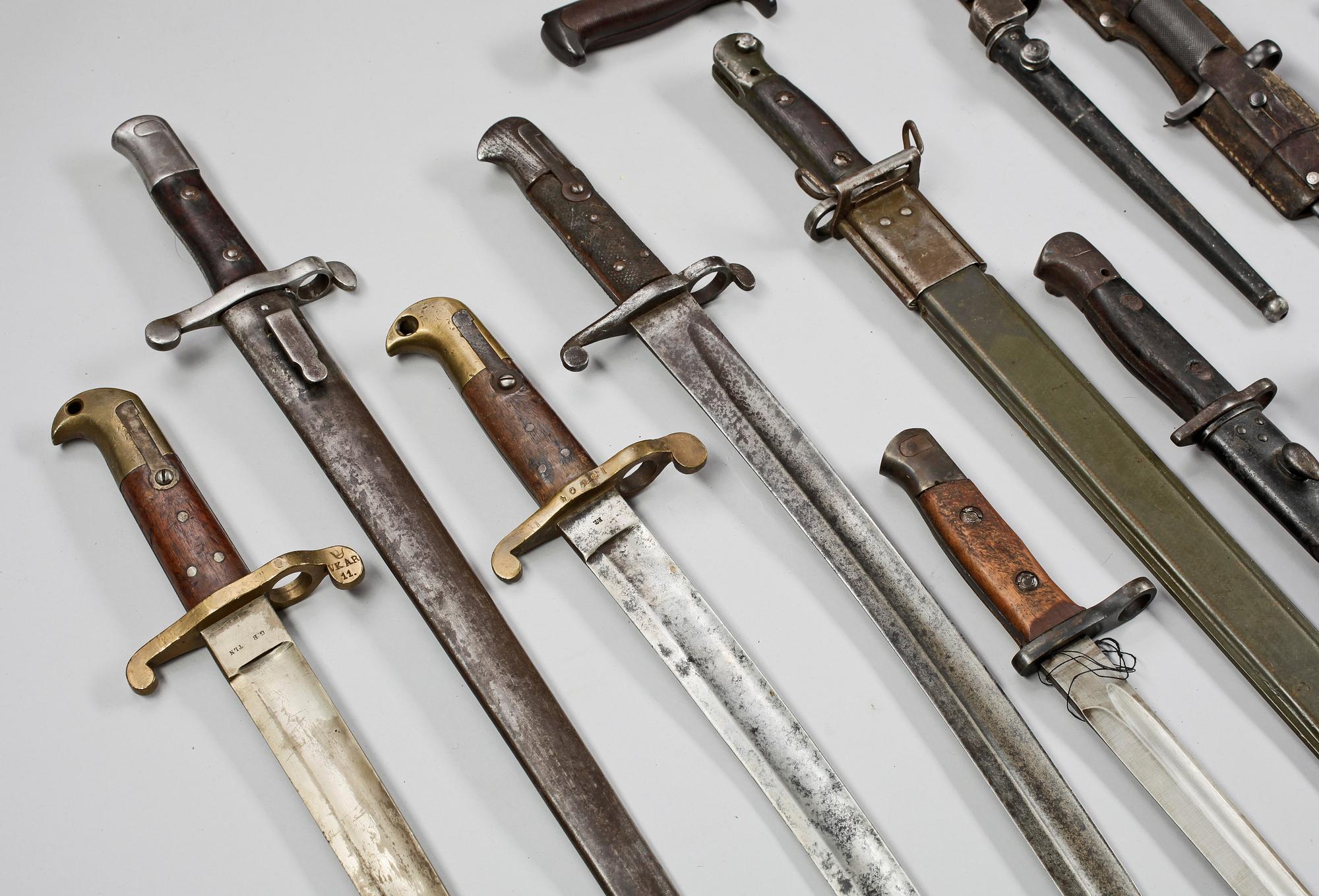 BAJONETTER, 25 st, 1800/1900-tal.