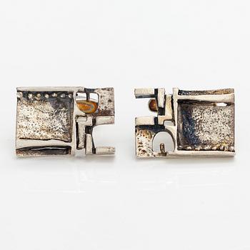 Jorma Laine, A pair of silver cufflinks. Turun Hopea, Turku 1974.