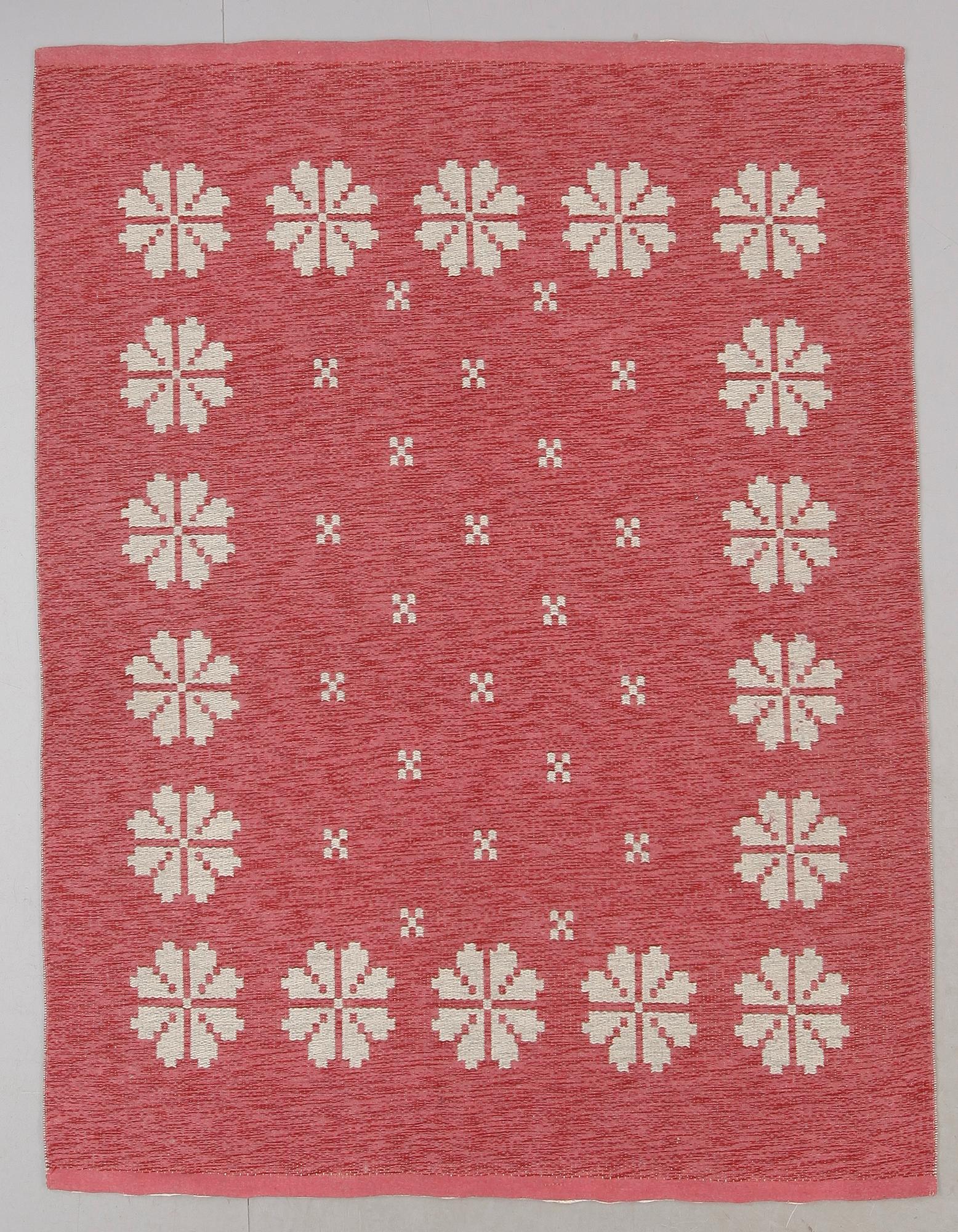 MATTA, dubbelvävd. Ca 215 x 165 cm.