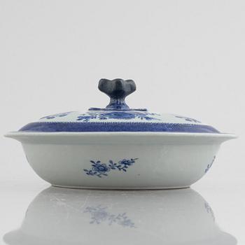 A blue and white porcelain dish with cover, China, Jiaqing (1796-1820).