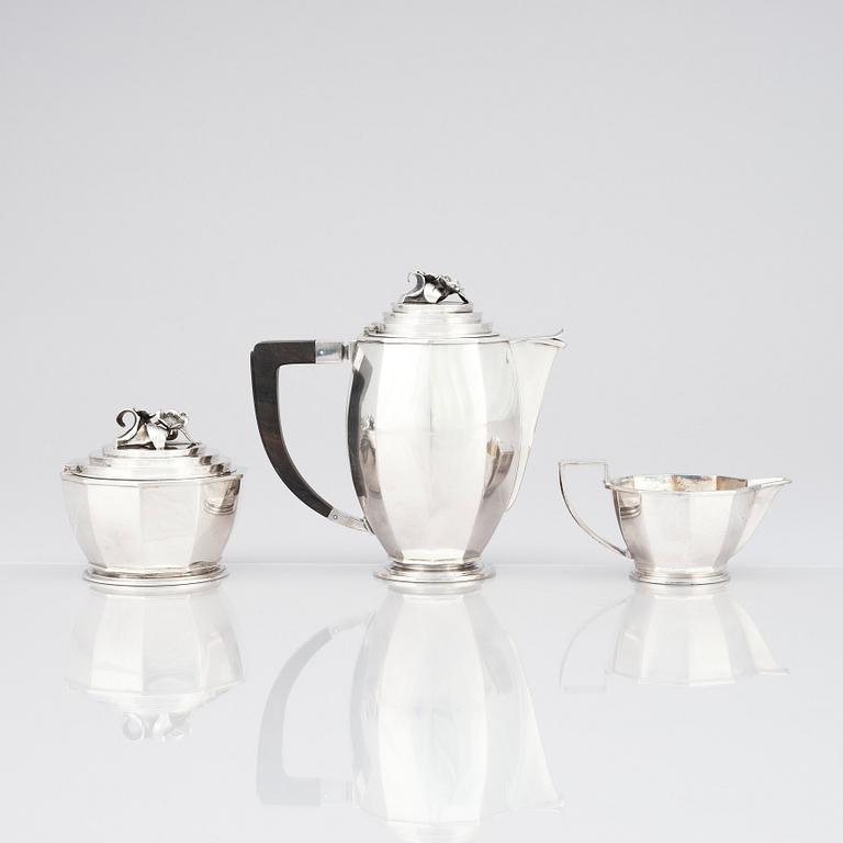 Atelier Borgila, kaffeservis, tre delar, Stockholm, 1947, gesällprov av K-E Löfman, sterling silver.