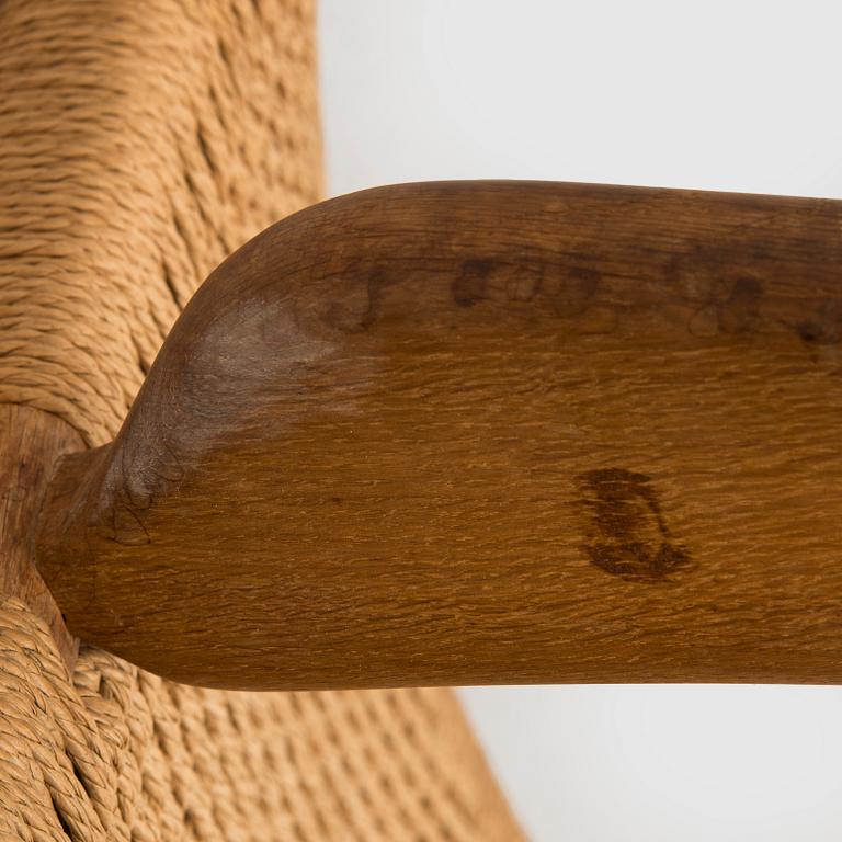 Hans J. Wegner, Armchairs, a pair, "CH25", Carl Hansen & Son, Denmark, 1960s.
