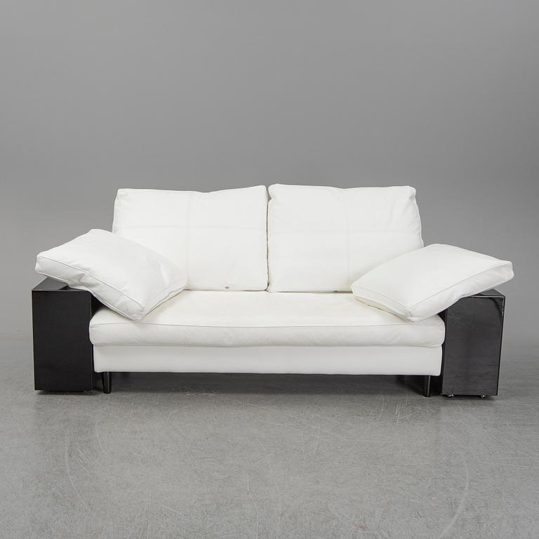 Eileen Gray, soffa, "Lota", Aram.