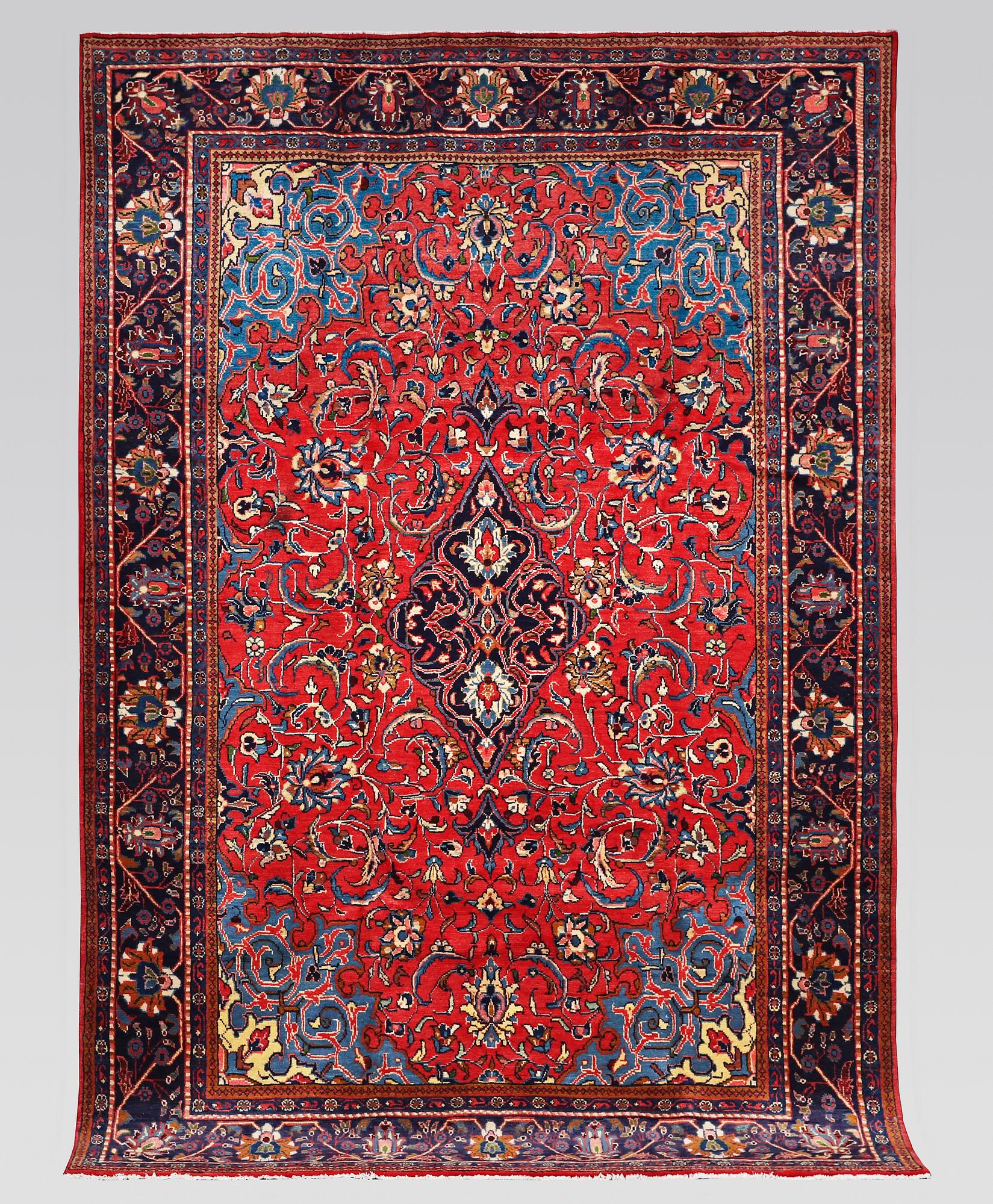A carpet, Mahal, 328 x 222 cm.