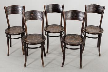 Five Mundus Thonet chairs of the first half of the 20th century.