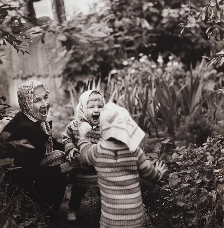 Antanas Sutkus, "Daughters with Aunt Elena, Salakas, 1978".