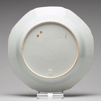 A blue and white basin, Qing dynasty, Qianlong (1736-95).