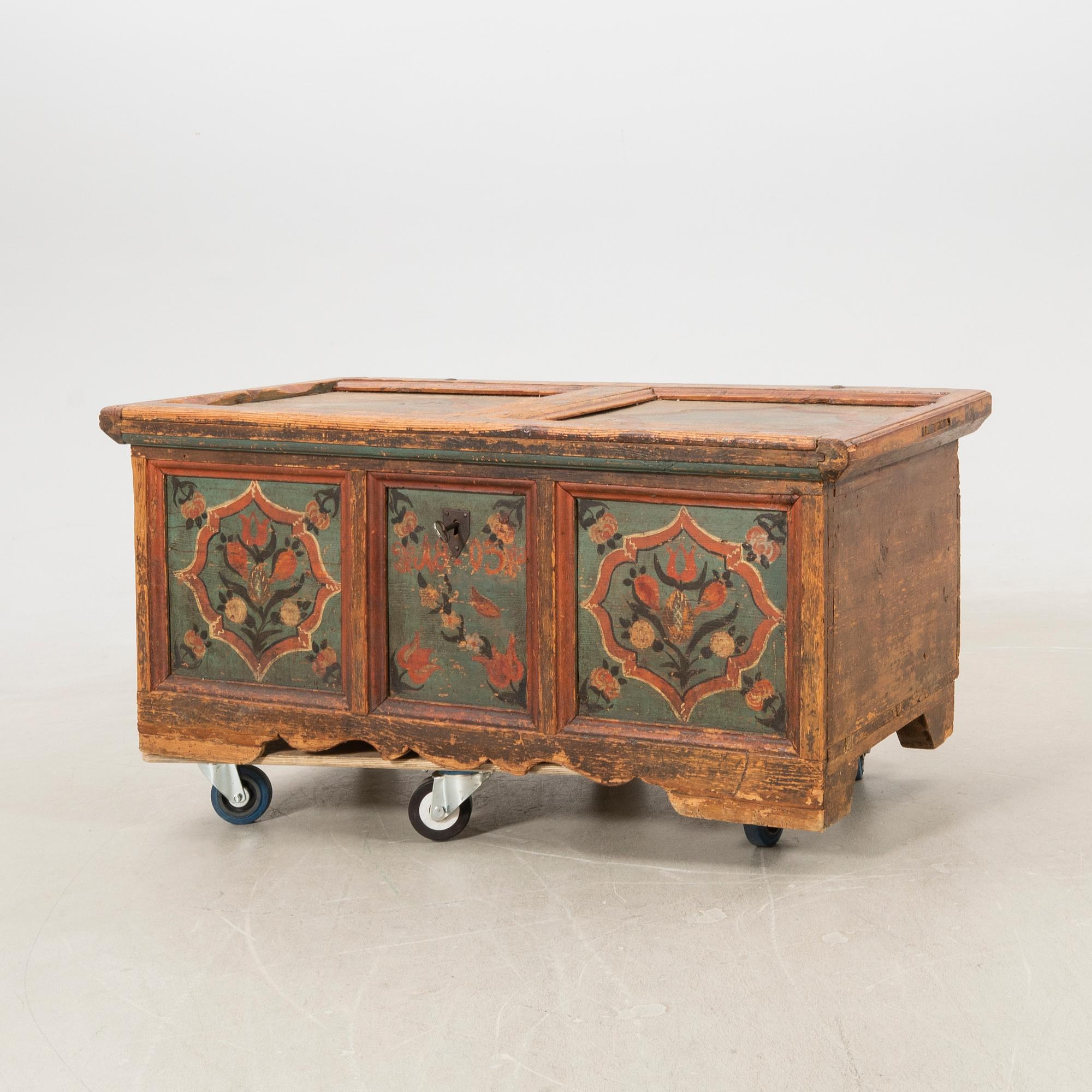 Kista Transylvanien daterad 1803.