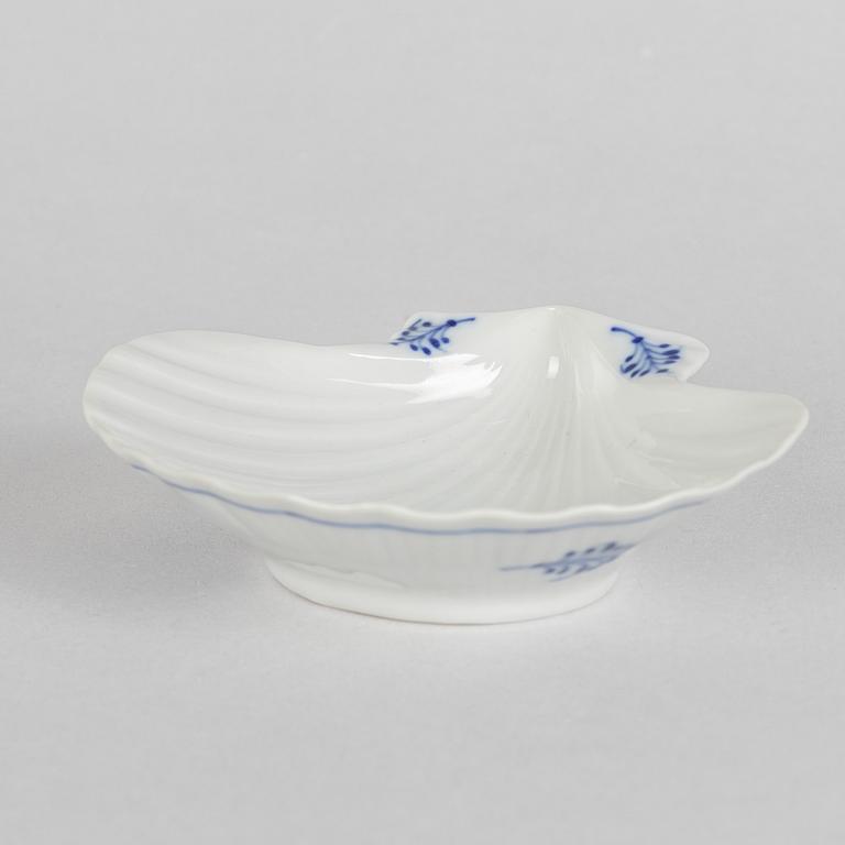 A group of eight 'Blue Fluted Plain' porcelain objects, Royal Copenhagen, varying models, primary 20th century.