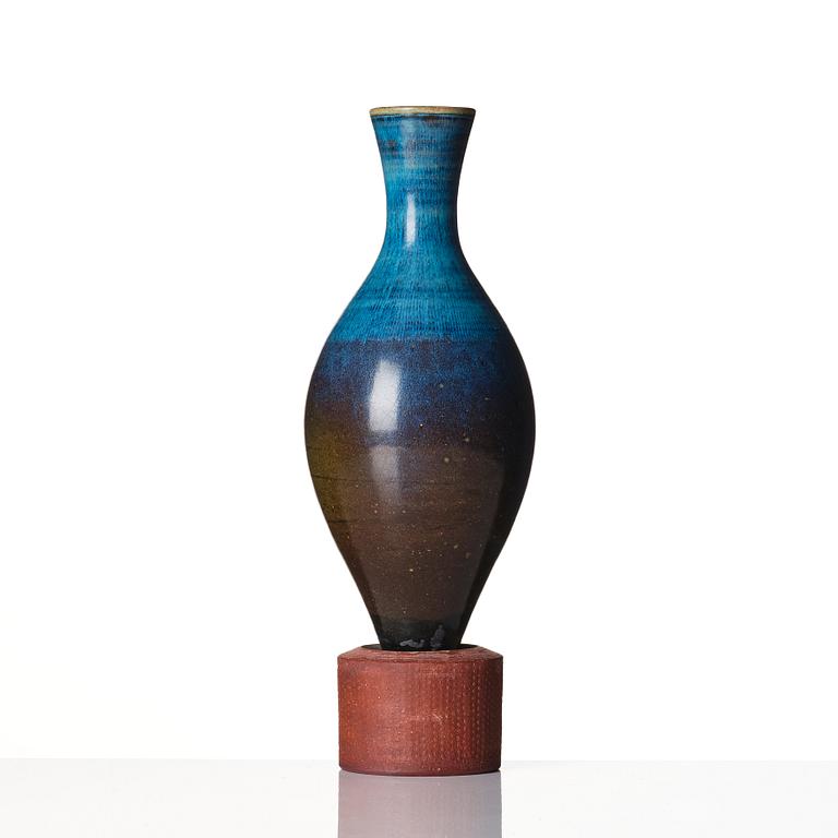 Wilhelm Kåge, a 'Farsta- Spirea' vase, Gustavsberg Studio Sweden 1956.