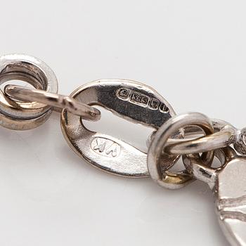 Armband, 18K guld med diamanter och safirer, "Fatimas hand".