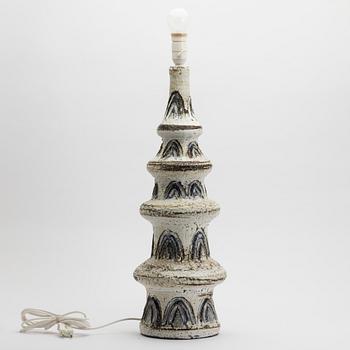 Henry and Else Nielsen, table lamp, stoneware, Henri Keramik, Denmark, 1960s/70s.