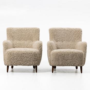 A pair of Scandinavian Modern armchairs, Denmark, 1940s.