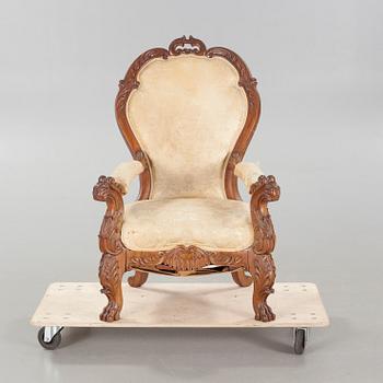 FÅTÖLJ, nyrokoko, sent 1800-tal.