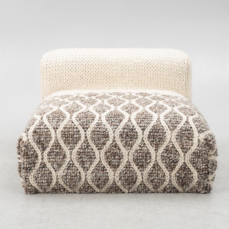 Patricia Urquiola, a 'Mangas' longe chair, GAN.