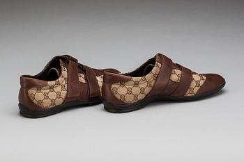 SKOR, Gucci.