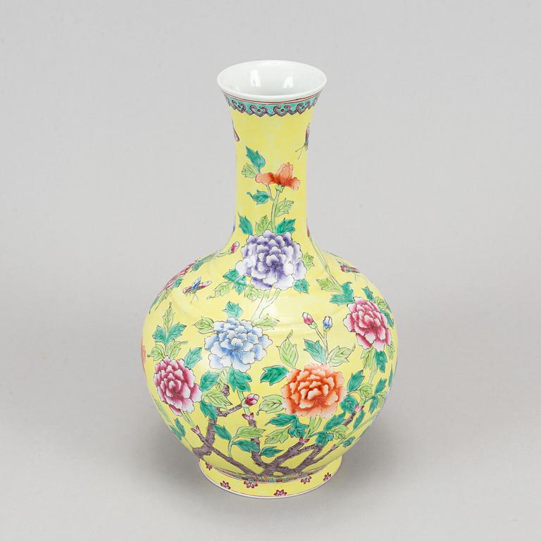 A famille rose and yellow ground vase, late 20th century.