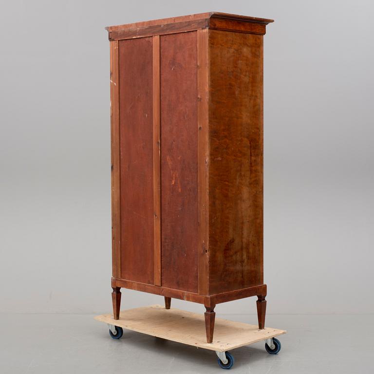 KLÄDSKÅP, 1920-tal.