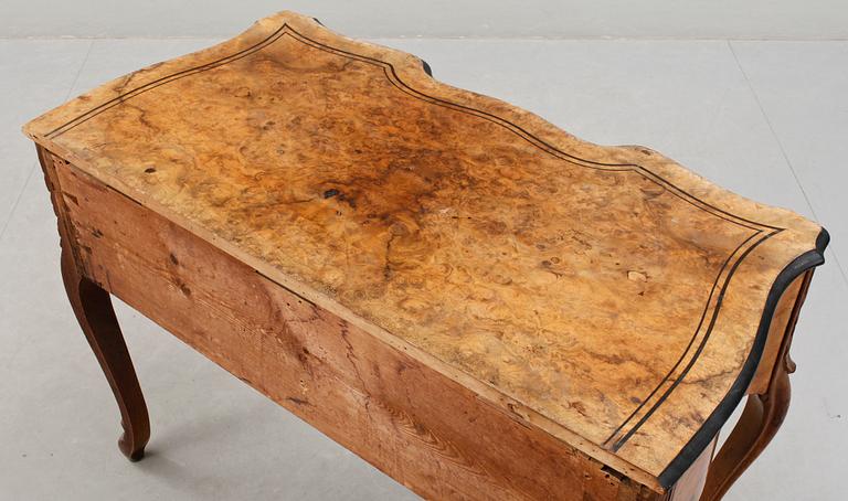 SKRIVBORD, nyrokoko, 1800-talets andra hälft.