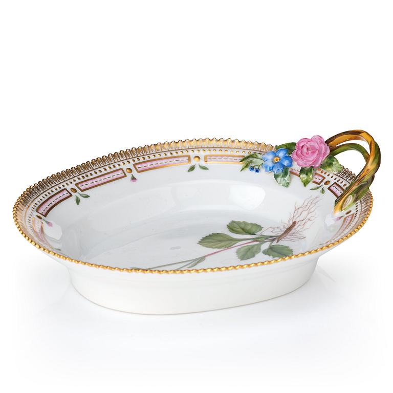 Saladiere, porslin. Royal Copenhagen, "Flora Danica", Danmark, 1900-tal.