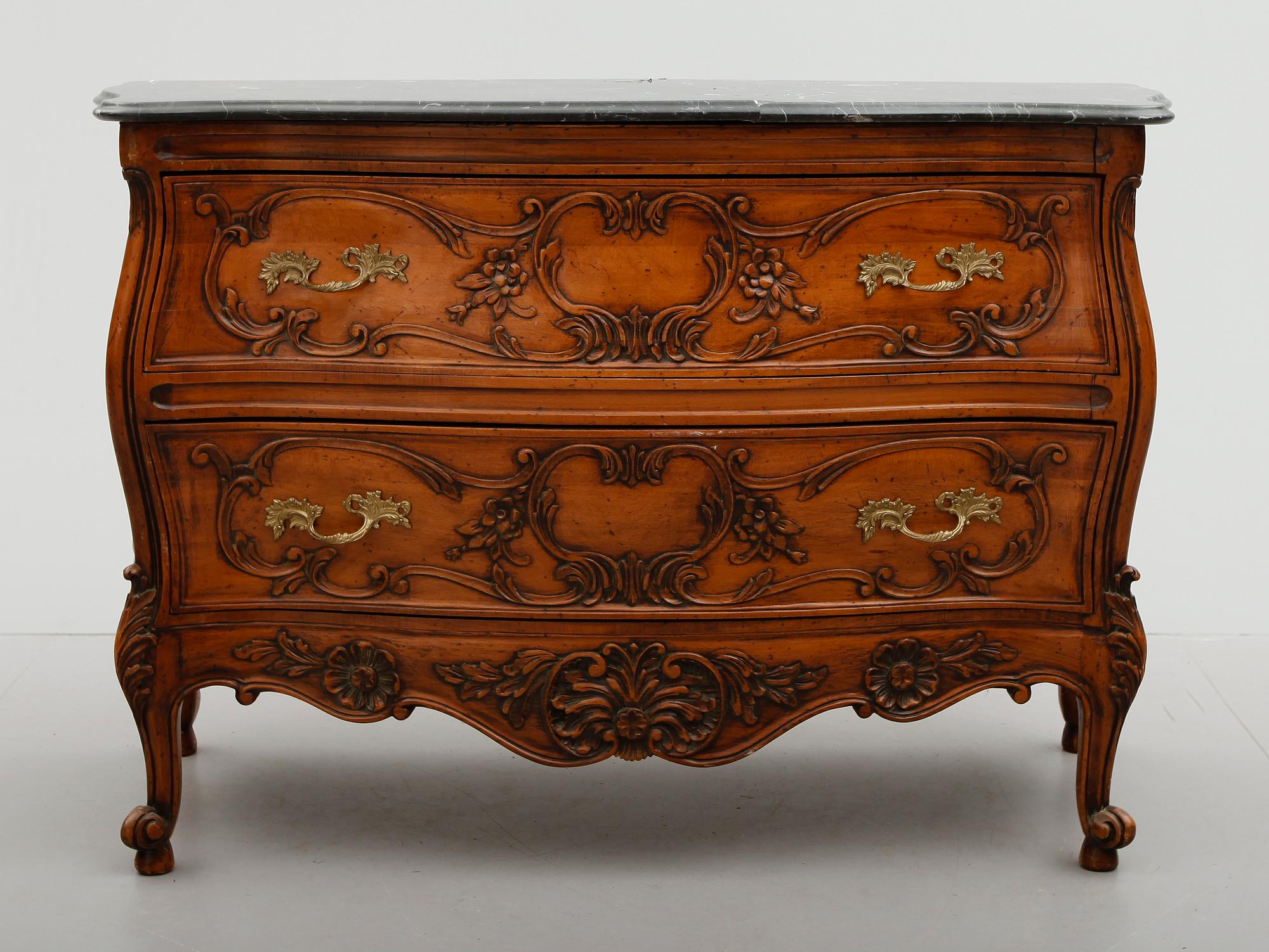 BYRÅ, fransk rokokostil, 1900-/2000-tal.