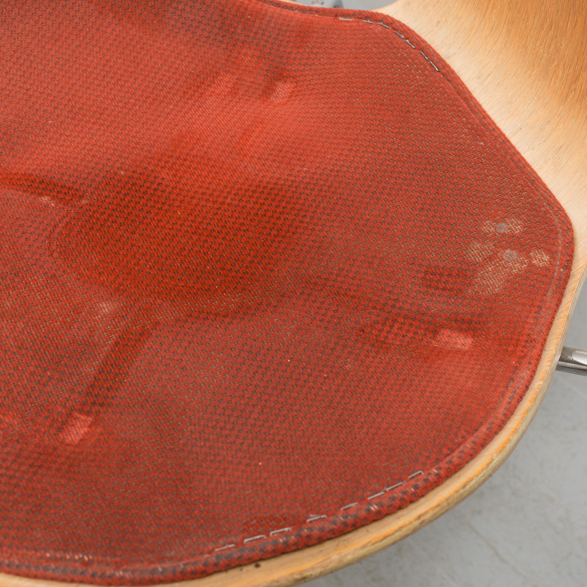 ARNE JACOBSEN, stolar, 8 st, "Sjuan", Fritz Hansen, Danmark, 1981.