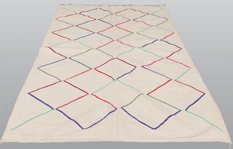 Matto, Morocco Kilim, ca 245 x 150 cm.