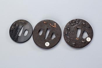 TSUBA, 3 stycken, Japan, brons.