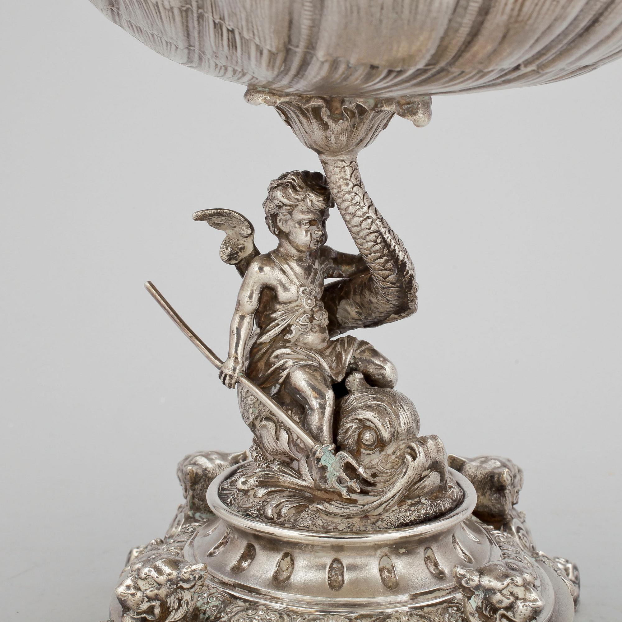 UPPSATSSKÅL, silver, möjligen Tyskland, 1800-tal. Vikt ca1064g.