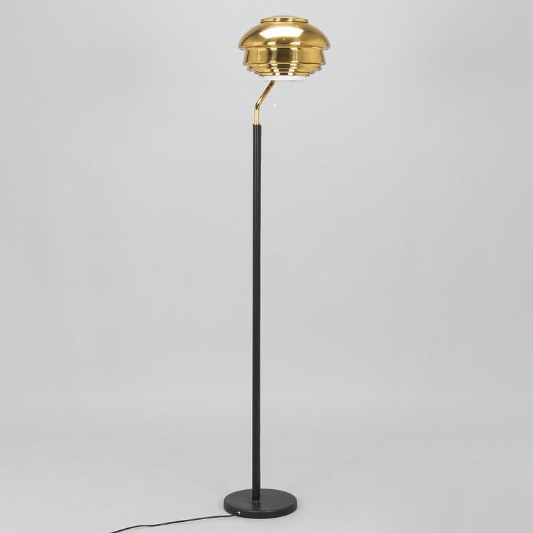 Alvar Aalto, golvlampa, modell A808, Valaistustyö.