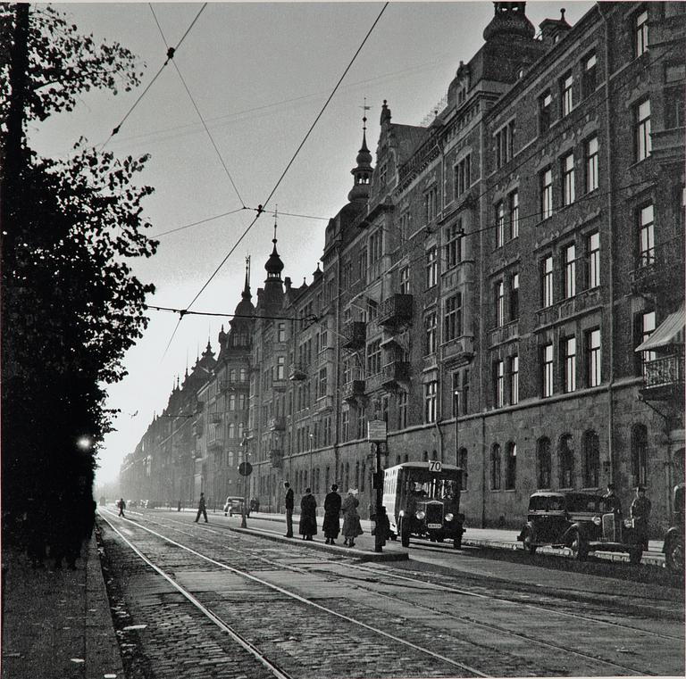Åke Lange, "Bus 70 on Strandvägen in the 1930s".