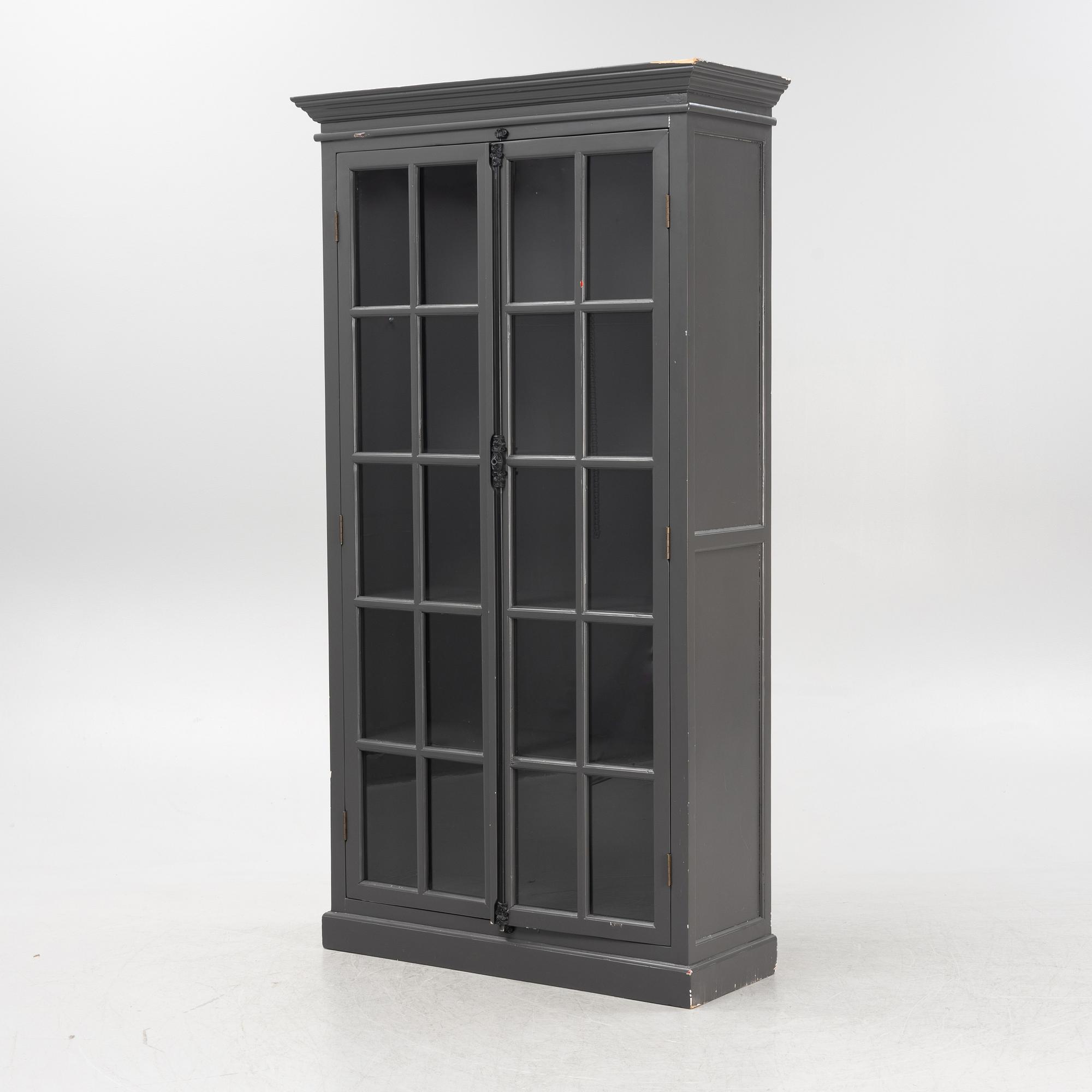 Vitrinskåp, 1900-talets senare del.