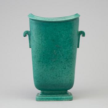 WILHELM KÅGE, vas och lockurna av stengods, Gustavsberg 1940-/50-tal.